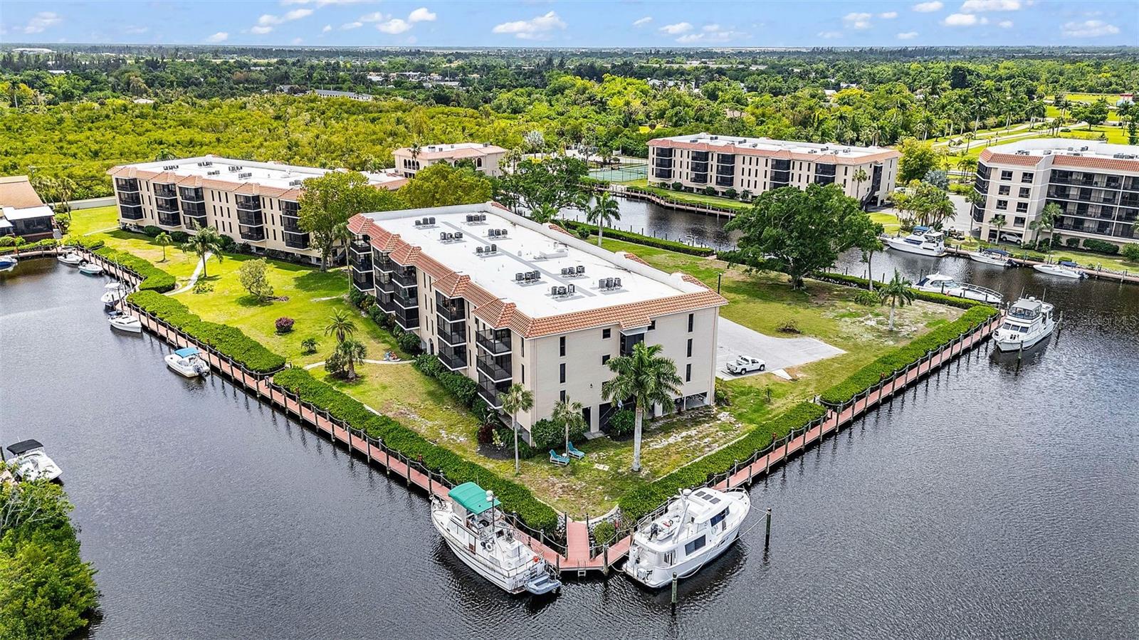 EMERALD POINTE PH 01 - Residential