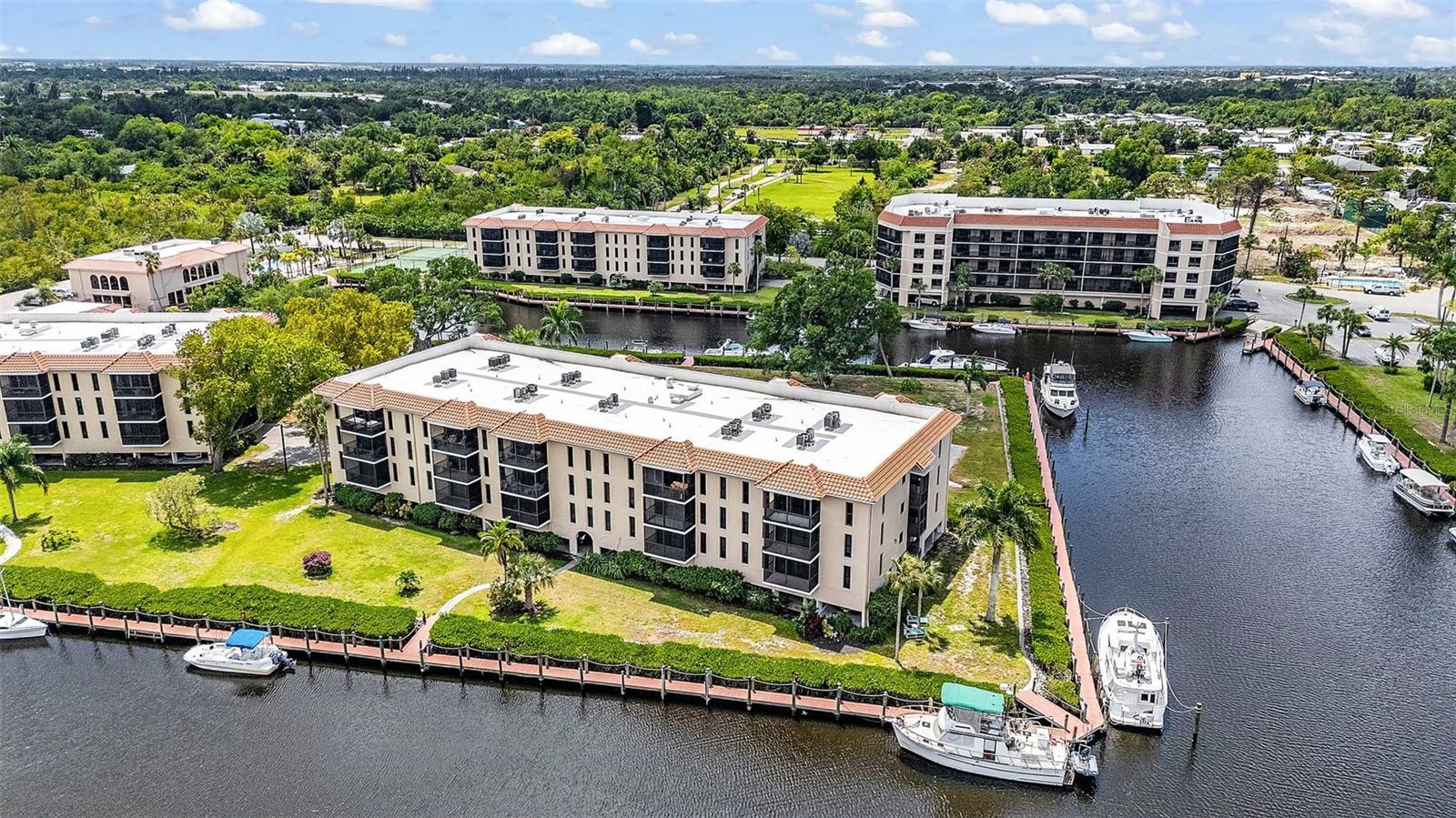 EMERALD POINTE PH 01 - Residential