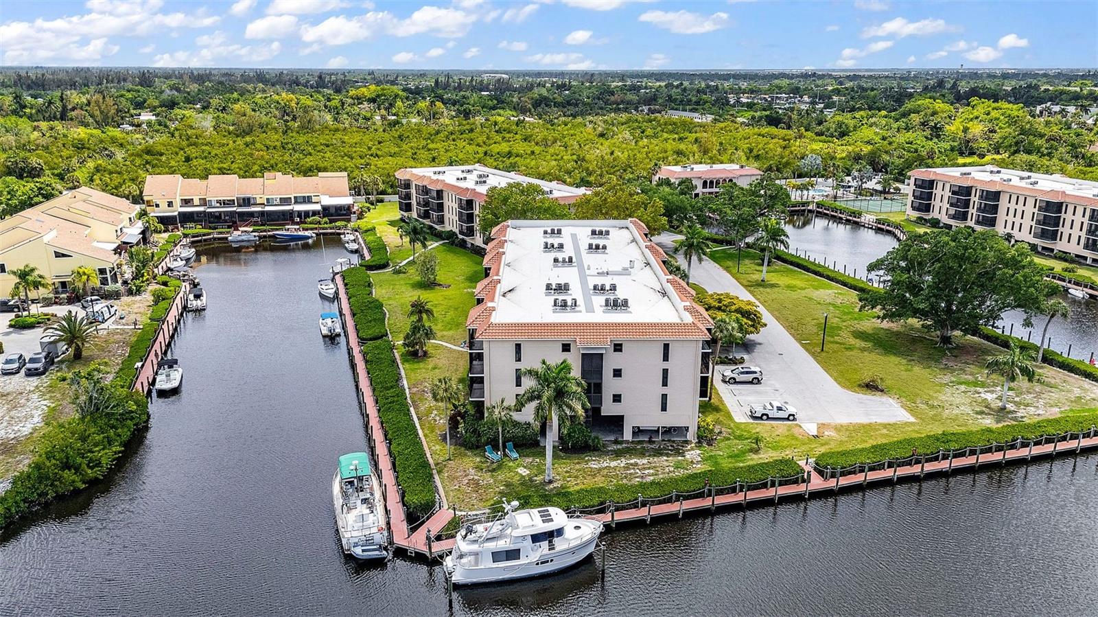 EMERALD POINTE PH 01 - Residential