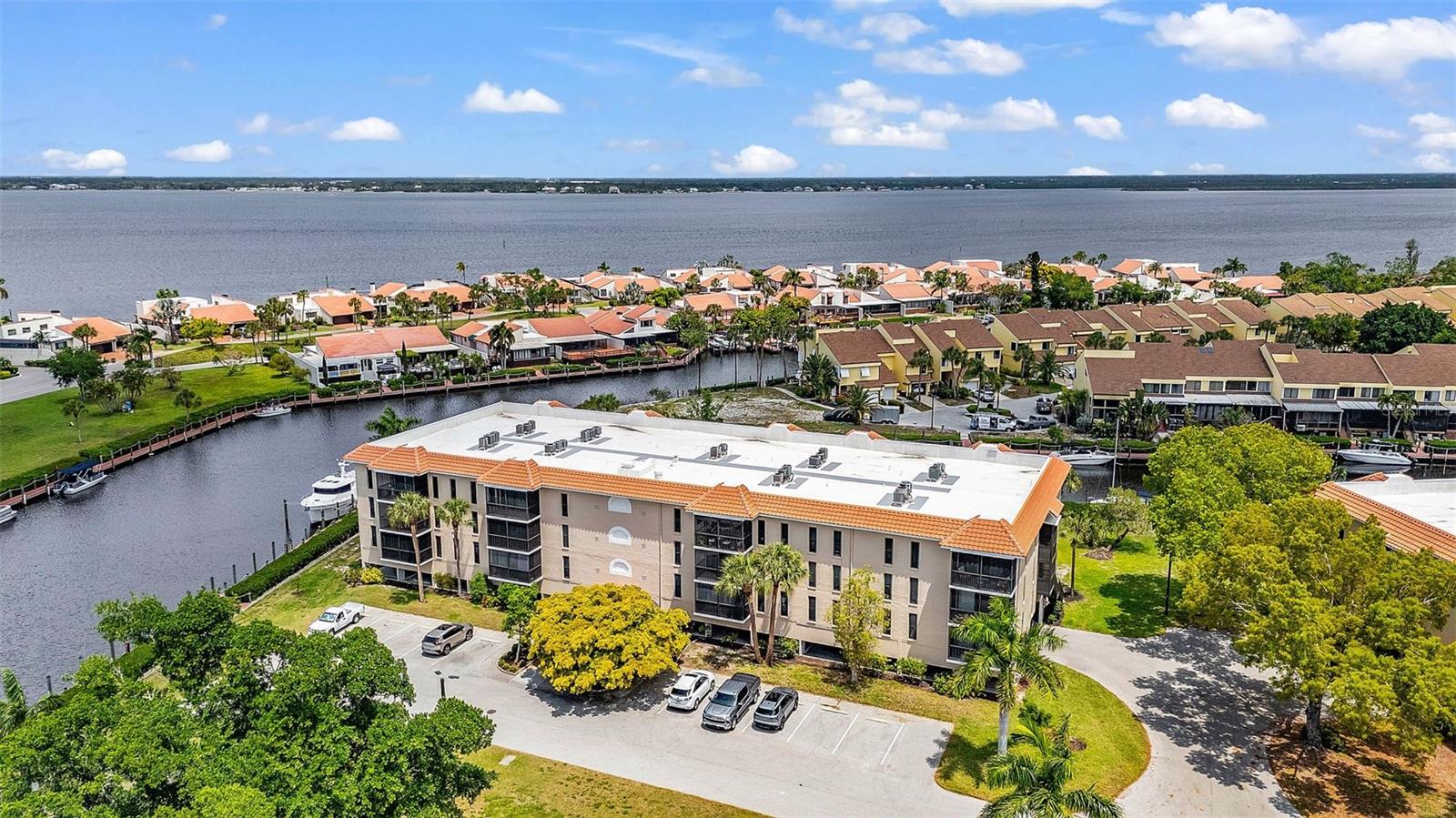 EMERALD POINTE PH 01 - Residential