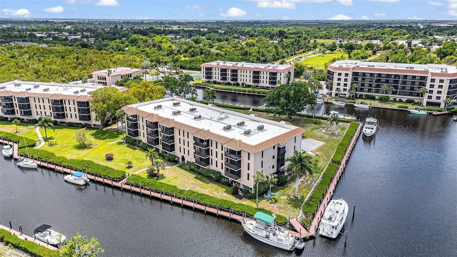 EMERALD POINTE PH 01 - Residential