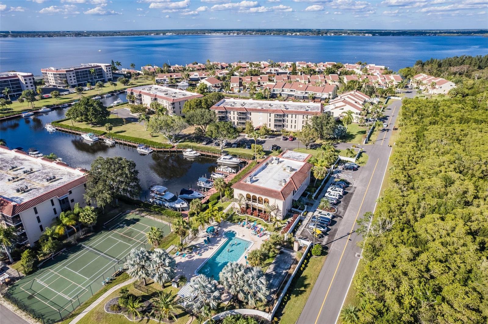 EMERALD POINTE PH 01 - Residential