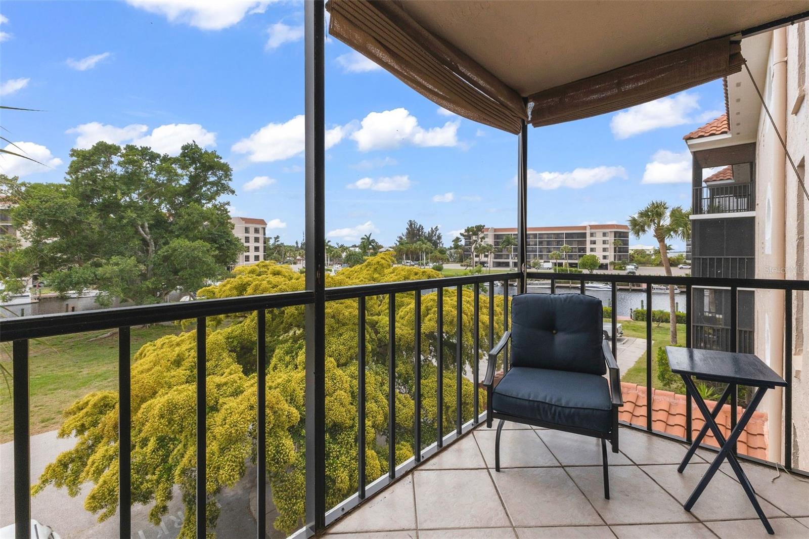 EMERALD POINTE PH 01 - Residential