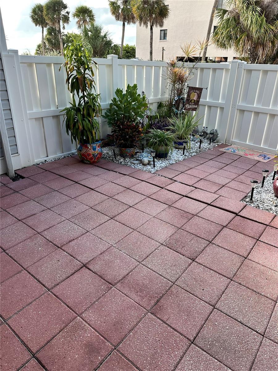 CEDARSAND CONDO - Residential