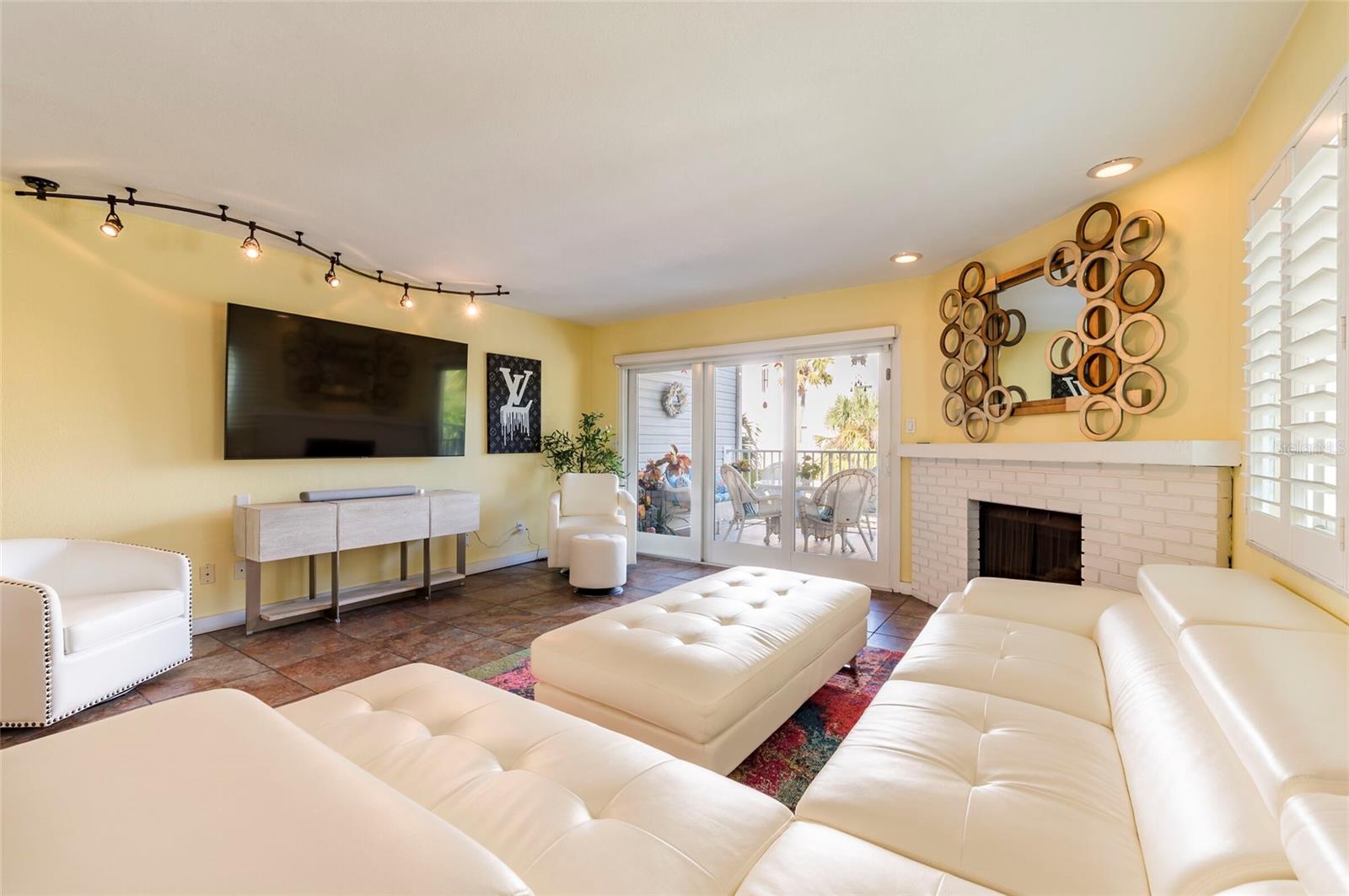 CEDARSAND CONDO - Residential