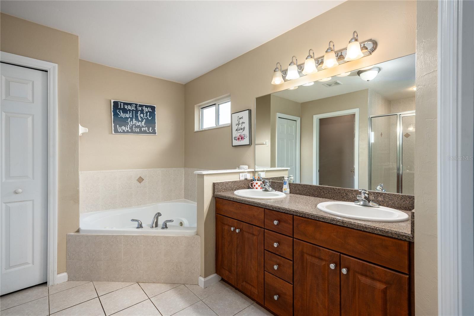 NEWBERRY OAKS PH 5 - Residential