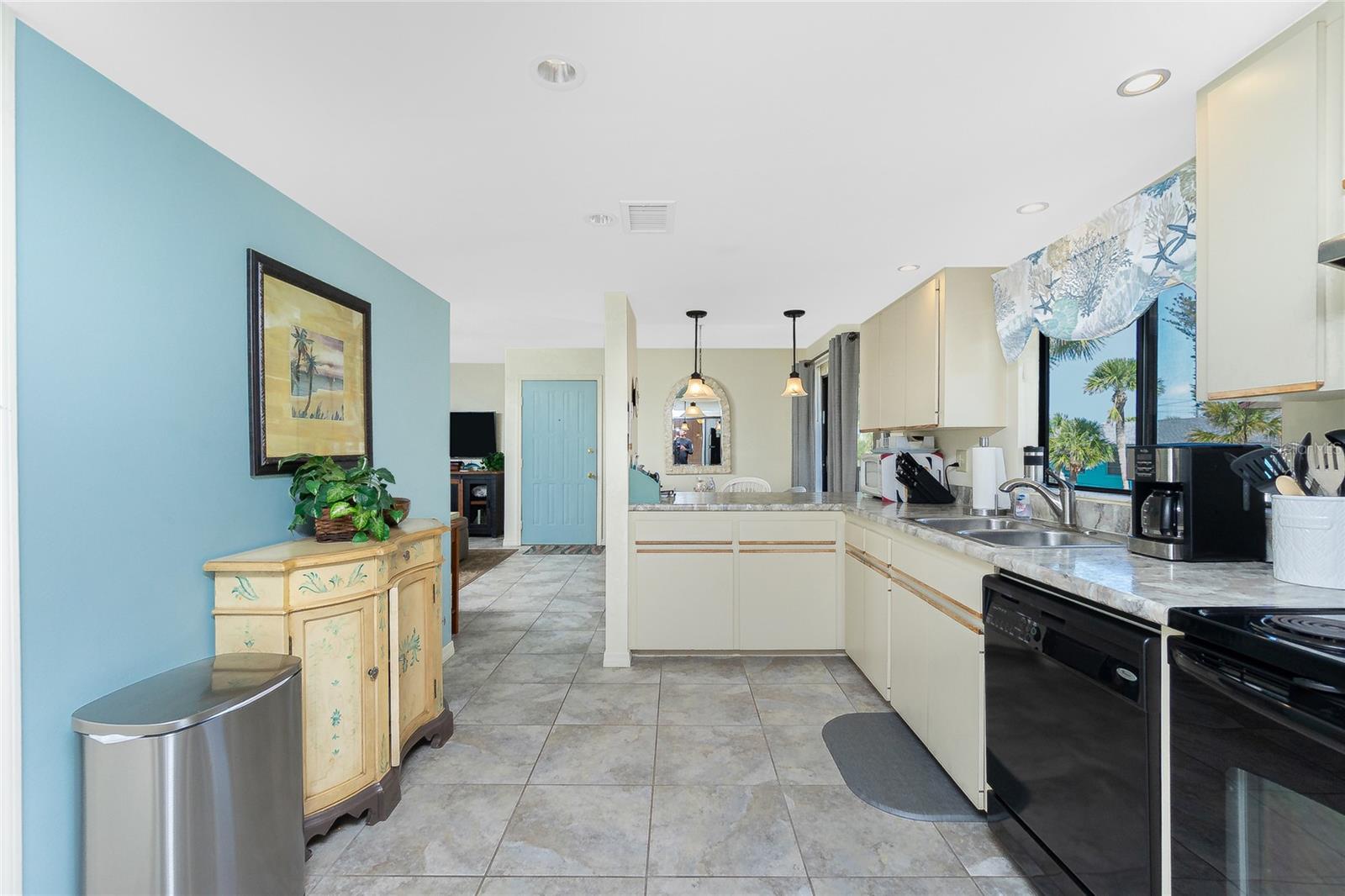 SUNBURST PH 03 - Residential