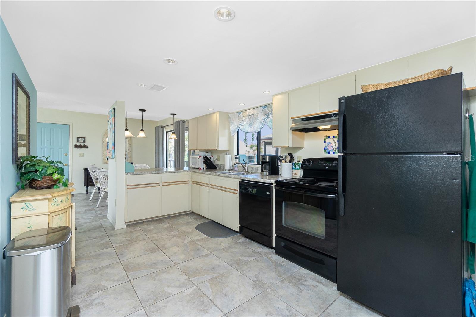 SUNBURST PH 03 - Residential