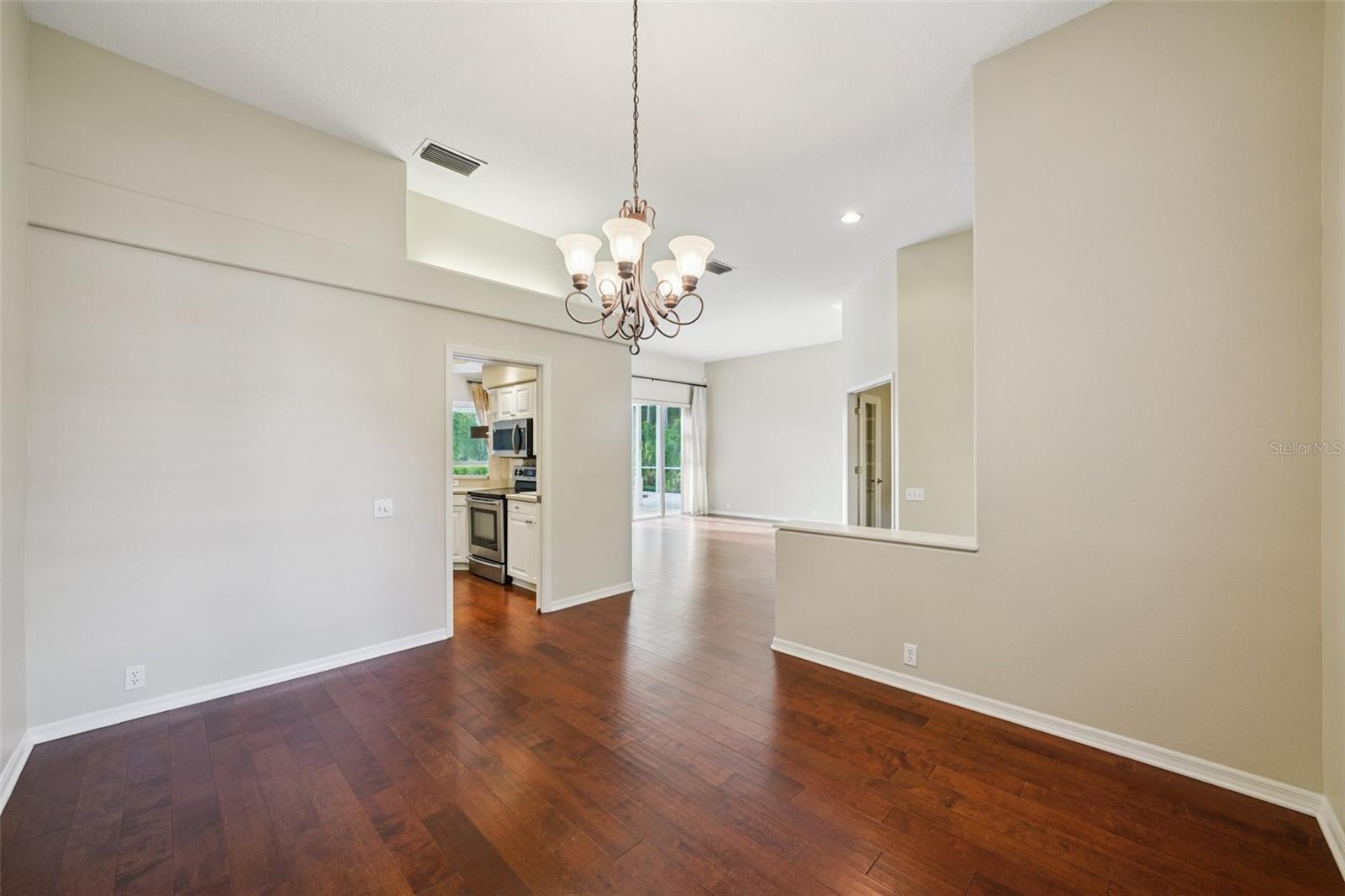 9101 HIGHLAND RIDGE WAY