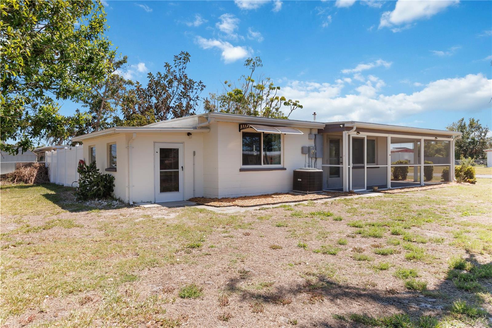 RIVER EDGE 02 - Residential