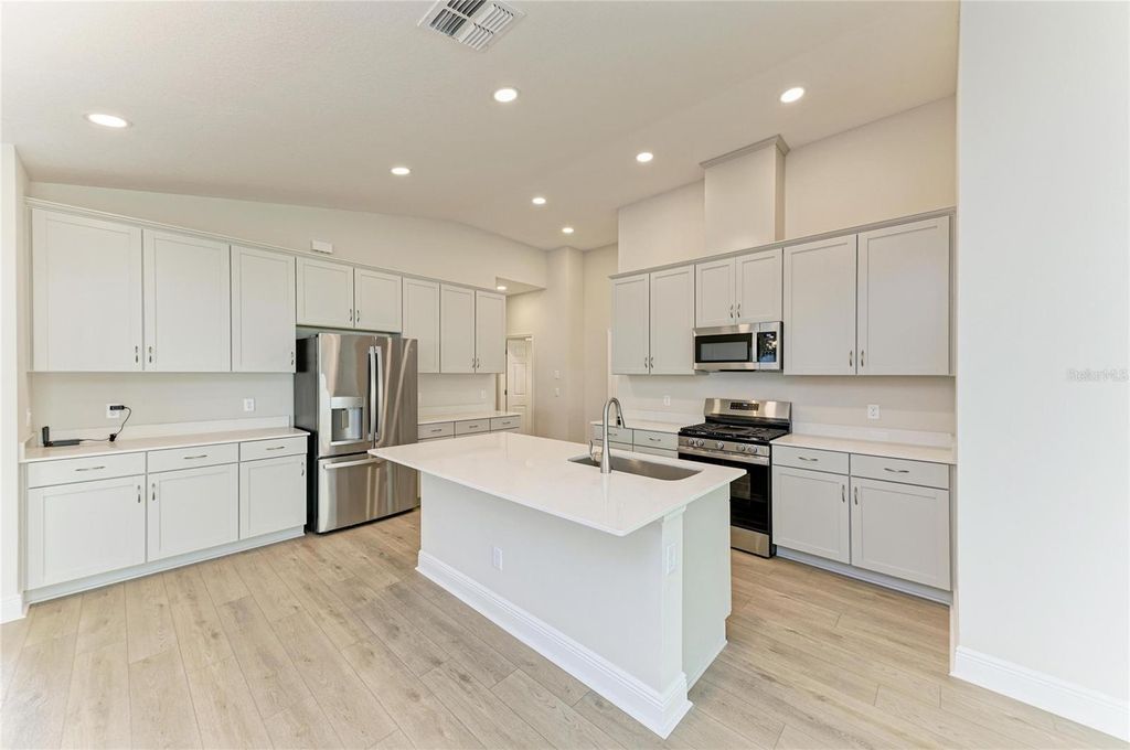 Photo of 12374 Oak Hill Way, Parrish, FL 34219 (MLS # TB8463684)