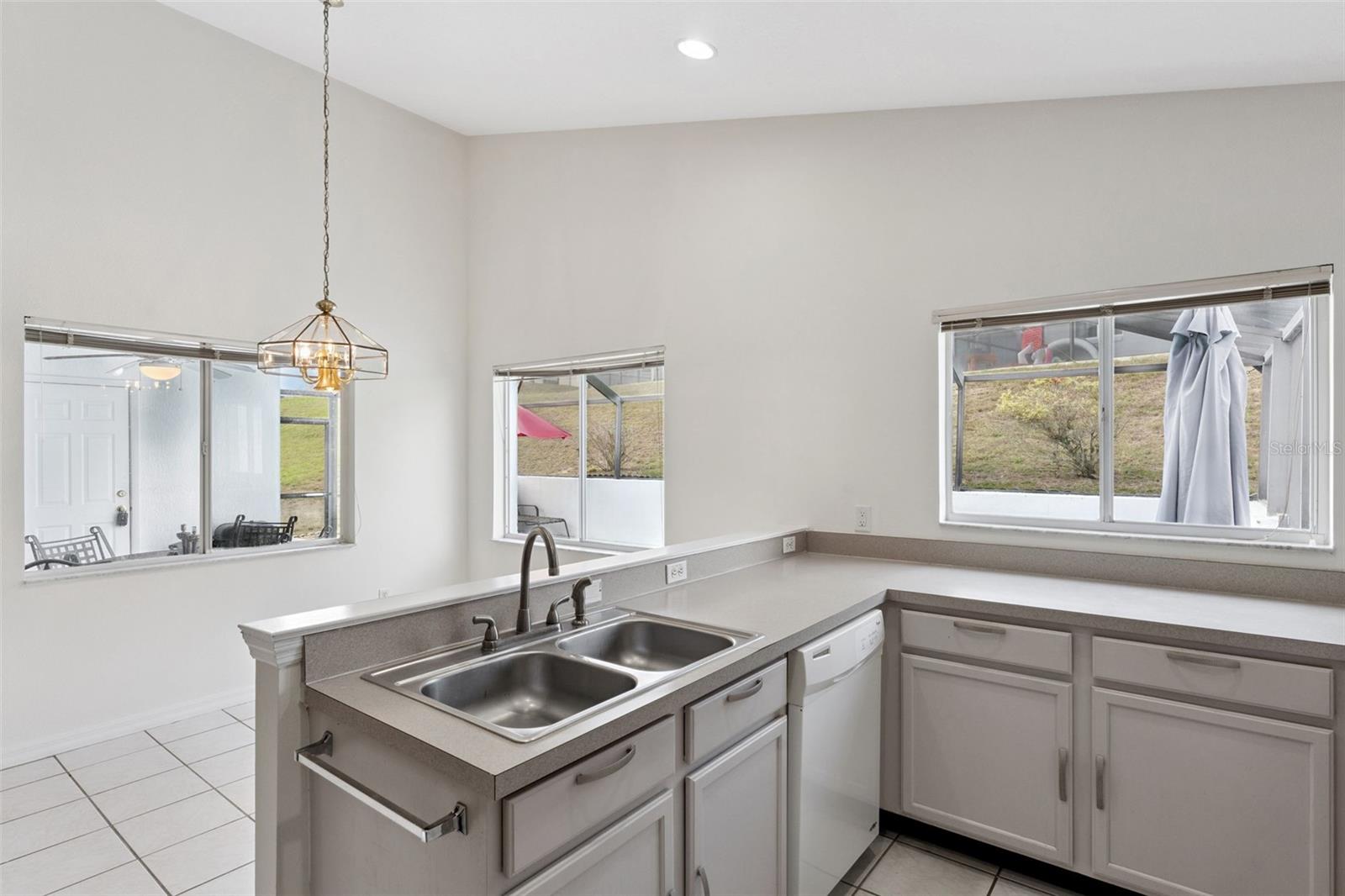 HILLCREST HOMES LAKE DAVENPORT PH 02 - Residential