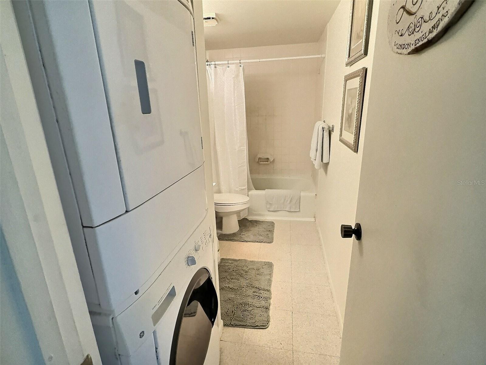 LIVE OAK VILLAGE CONDO - Residential