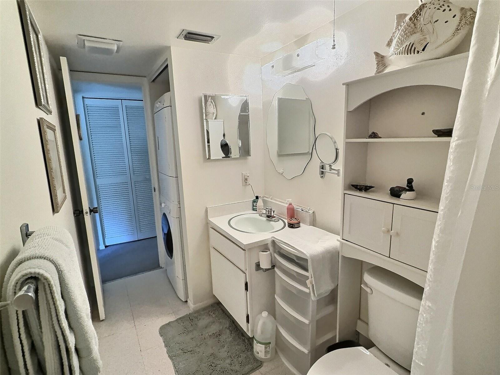 LIVE OAK VILLAGE CONDO - Residential