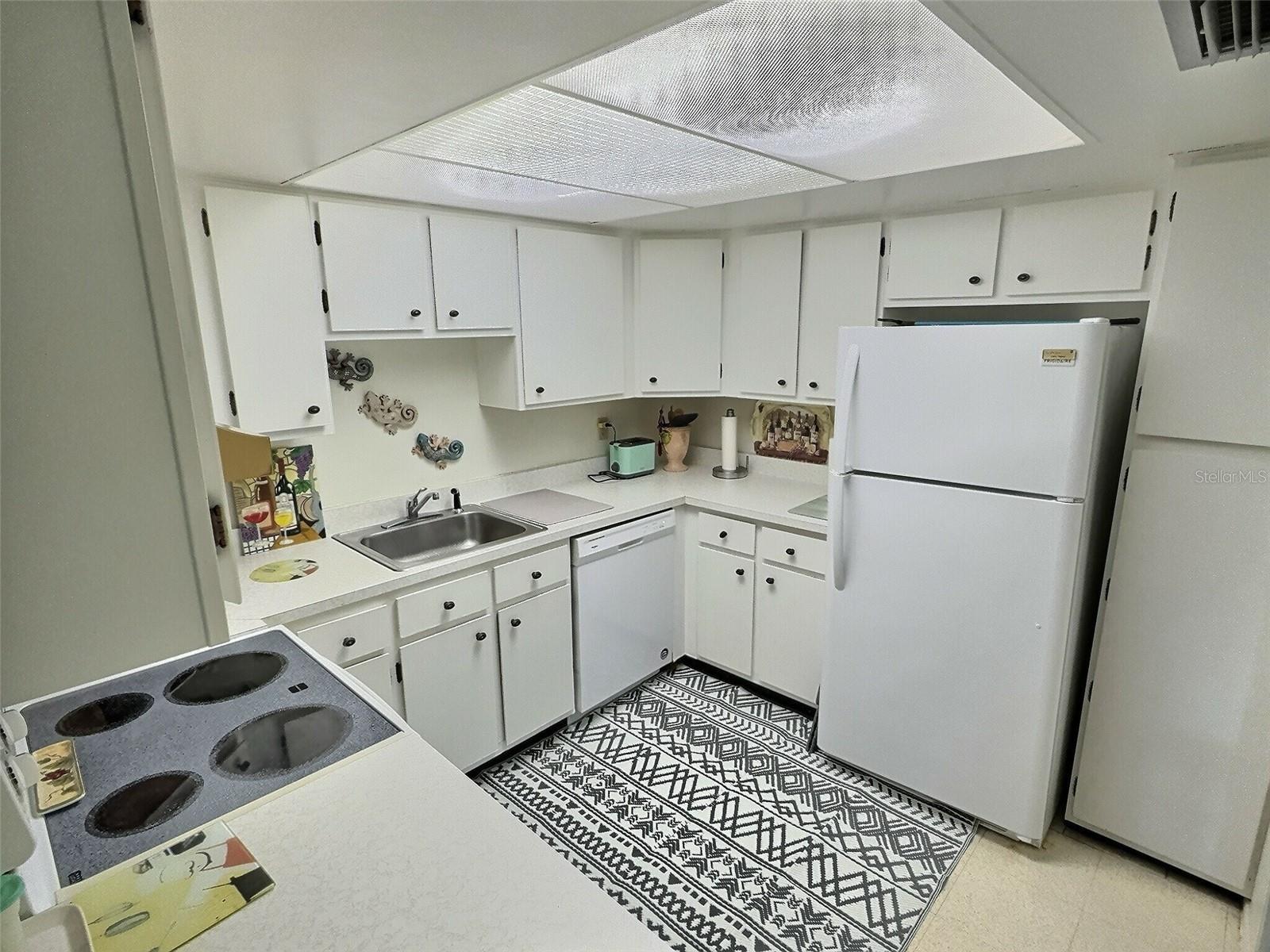 LIVE OAK VILLAGE CONDO - Residential