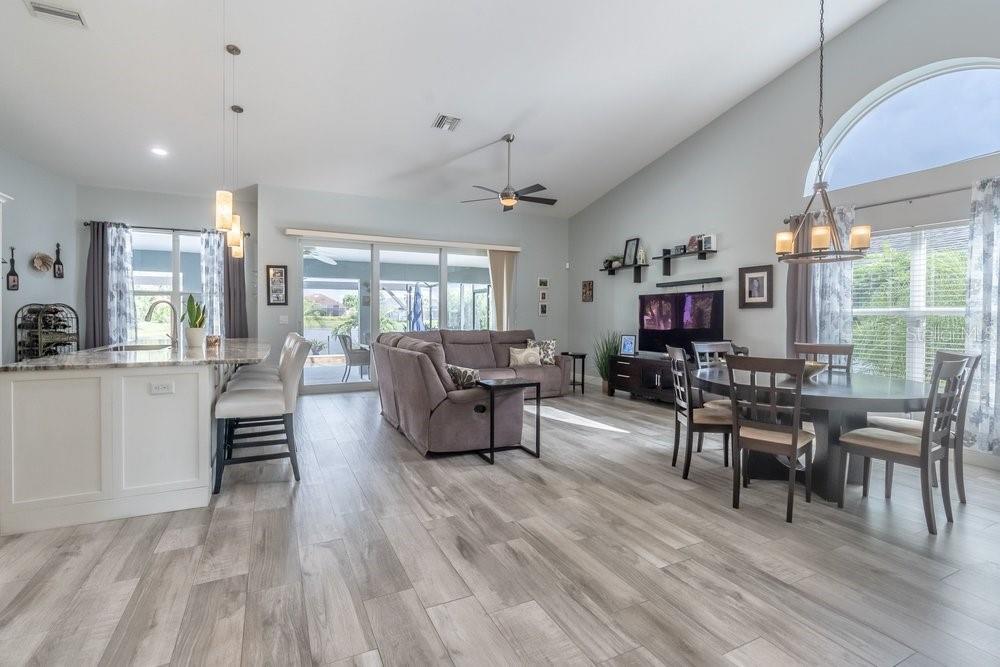 7732 CITRUS HILL LANE