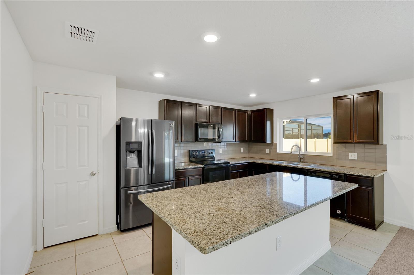 CREEKSTONE PH 2 - Residential