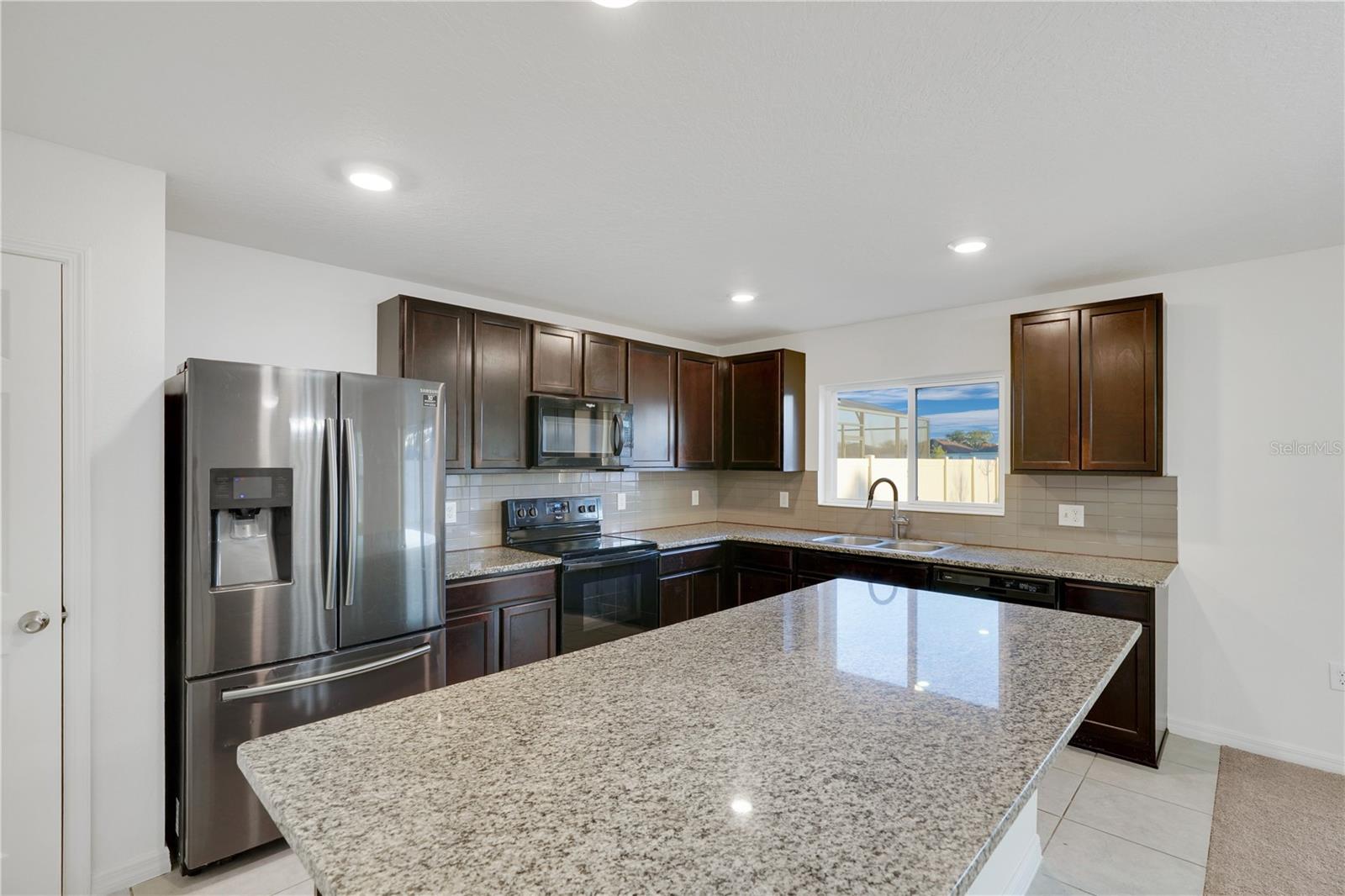 CREEKSTONE PH 2 - Residential