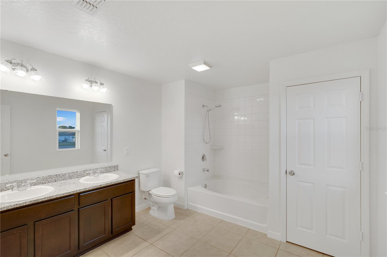 CREEKSTONE PH 2 - Residential