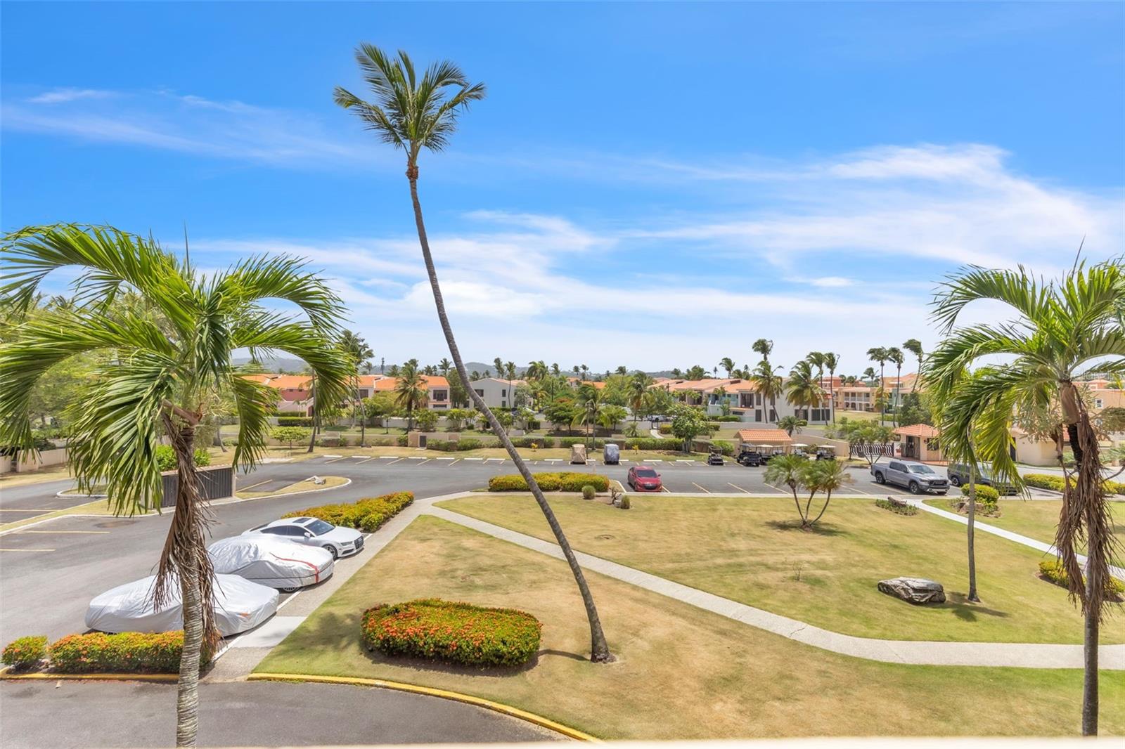 CRESCENT BEACH - Residential