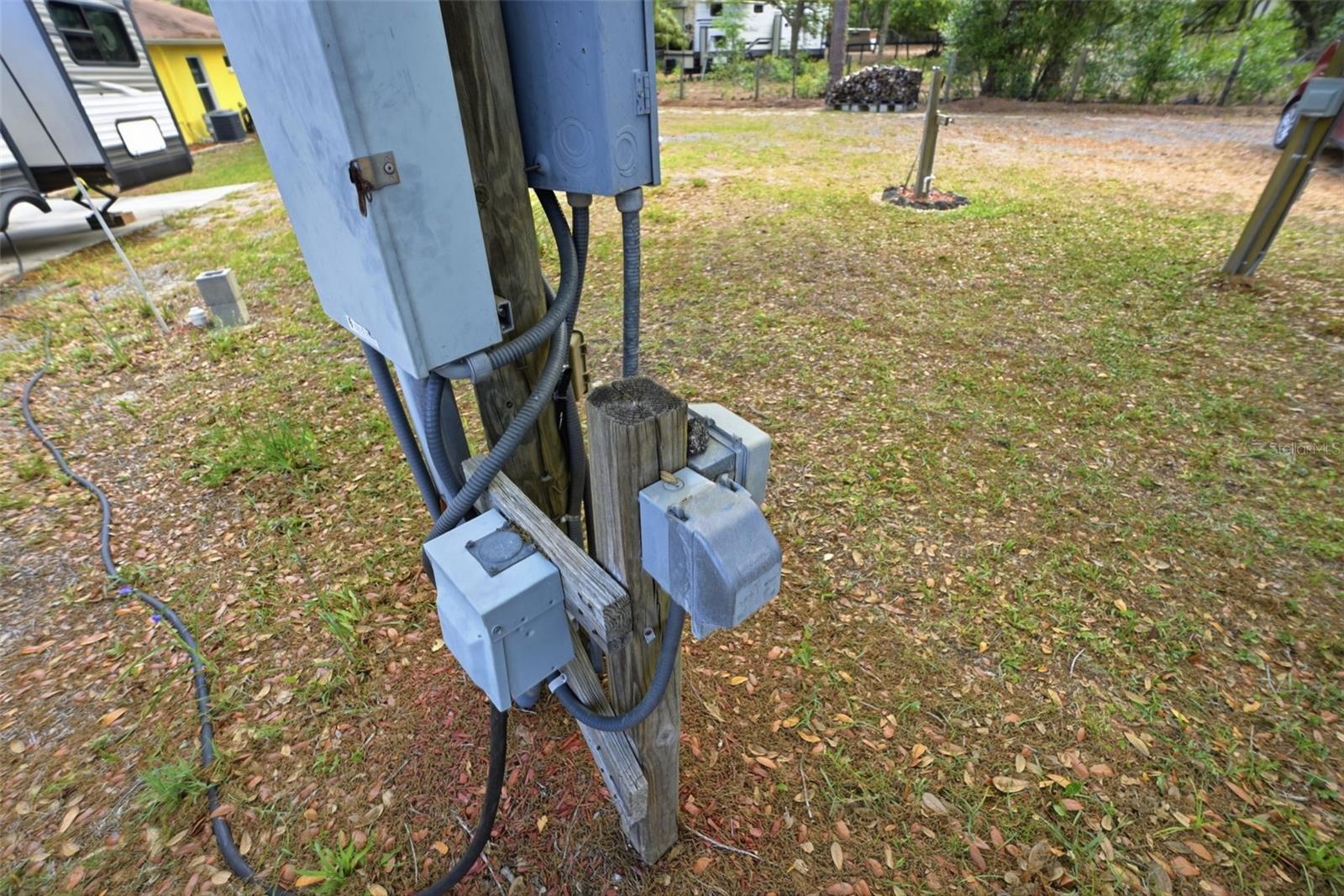 LEISURE RETREATS - Residential