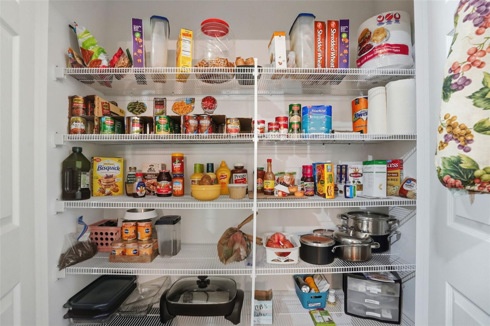 LEISURE RETREATS - Residential