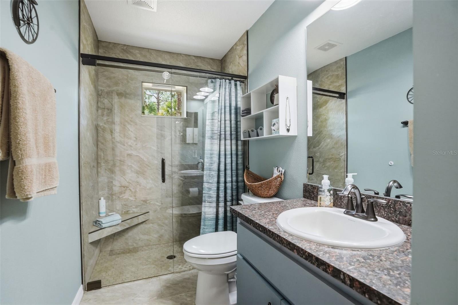 LEISURE RETREATS - Residential