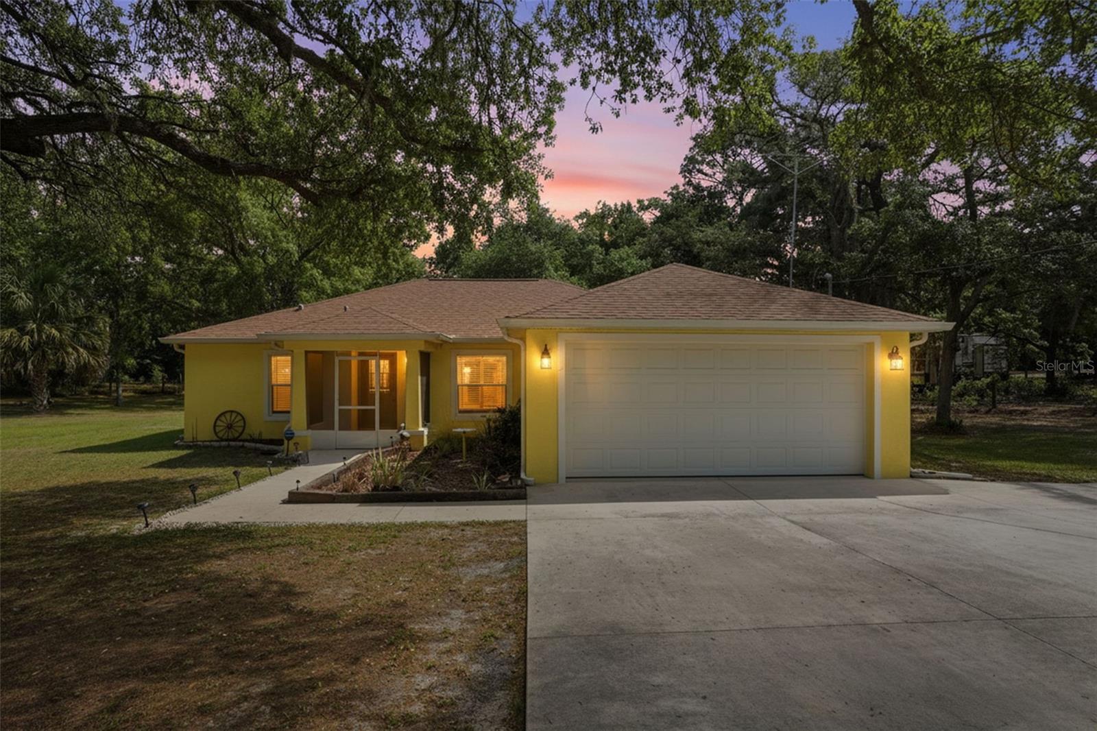 LEISURE RETREATS - Residential