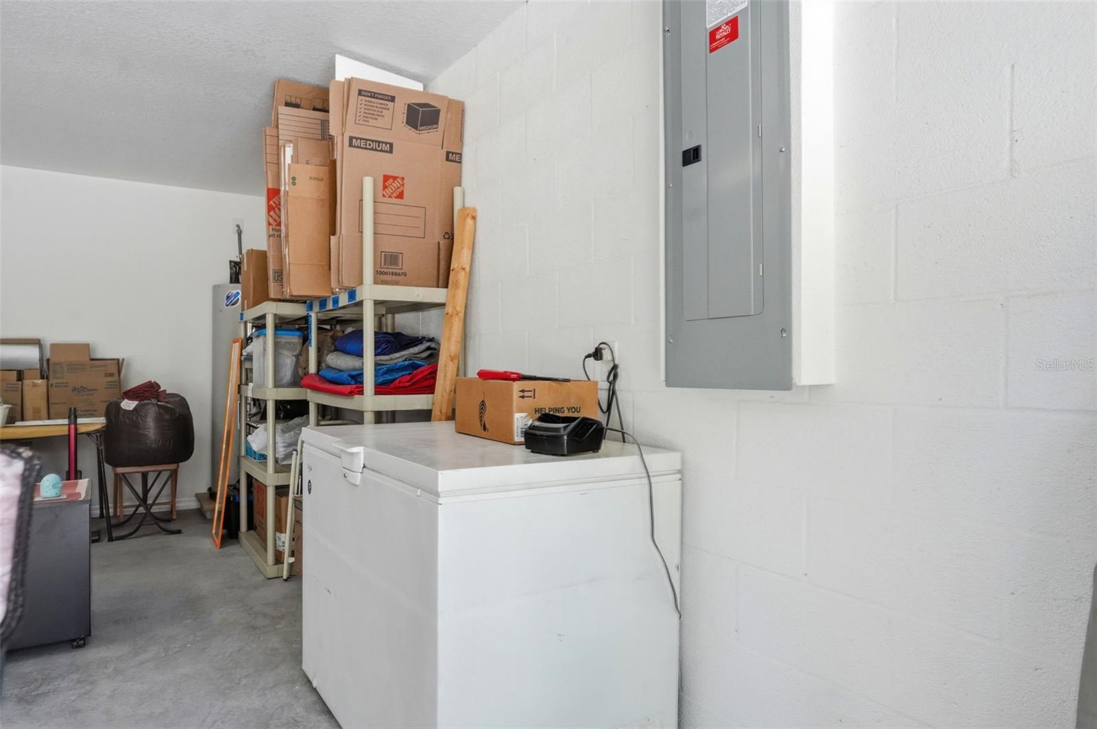 LEISURE RETREATS - Residential