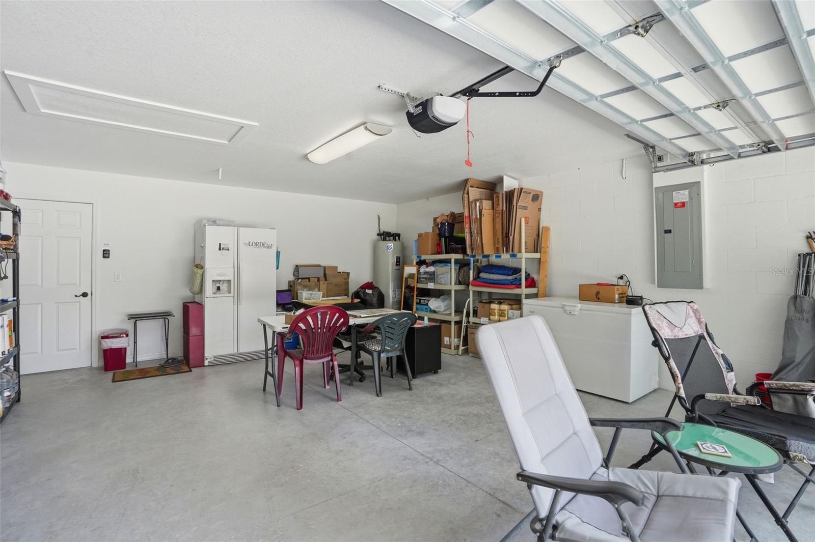 LEISURE RETREATS - Residential