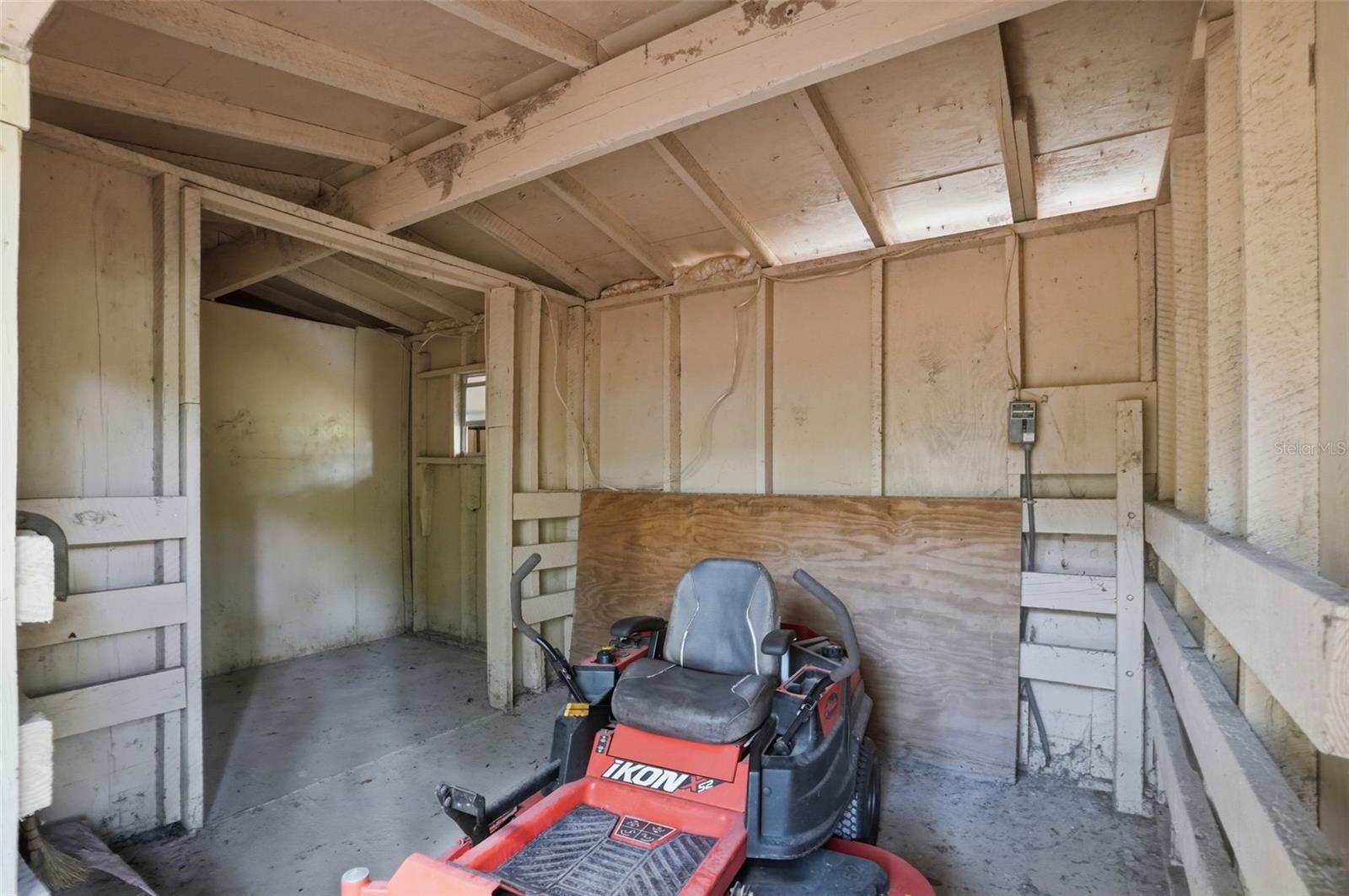 LEISURE RETREATS - Residential