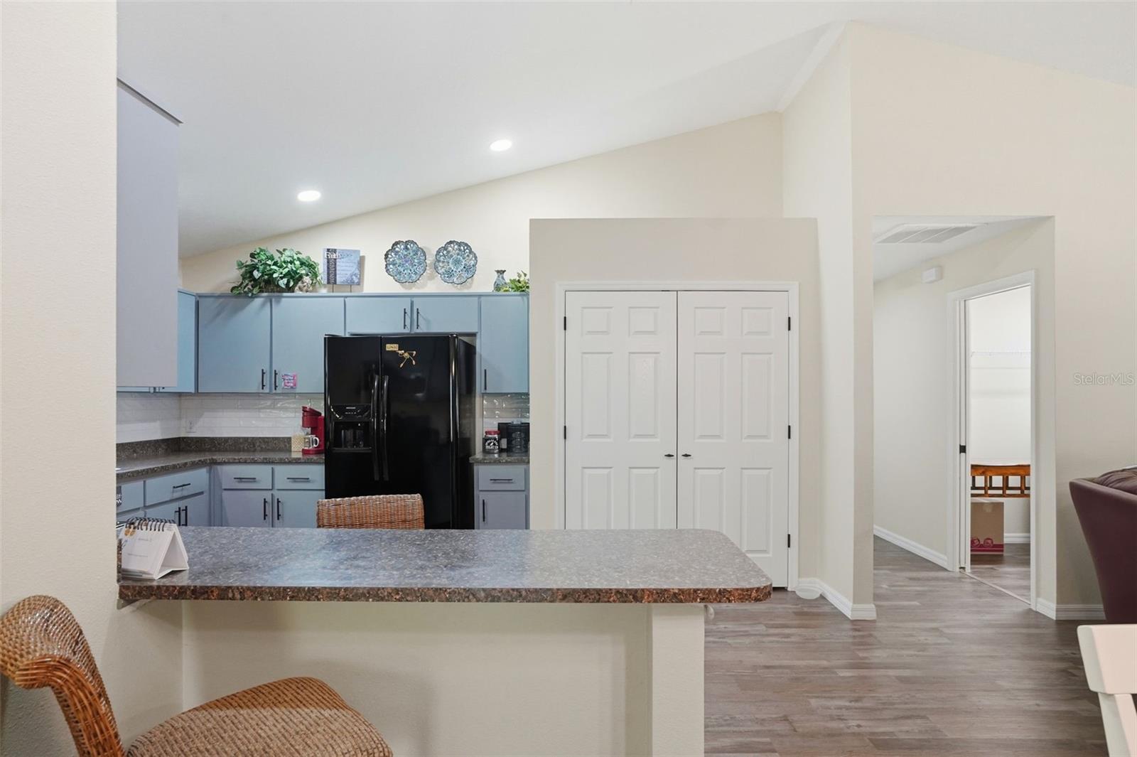 LEISURE RETREATS - Residential