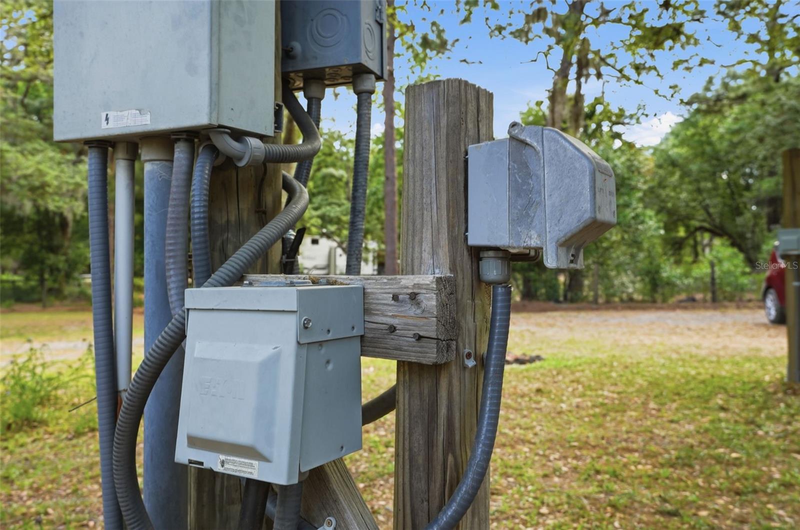 LEISURE RETREATS - Residential