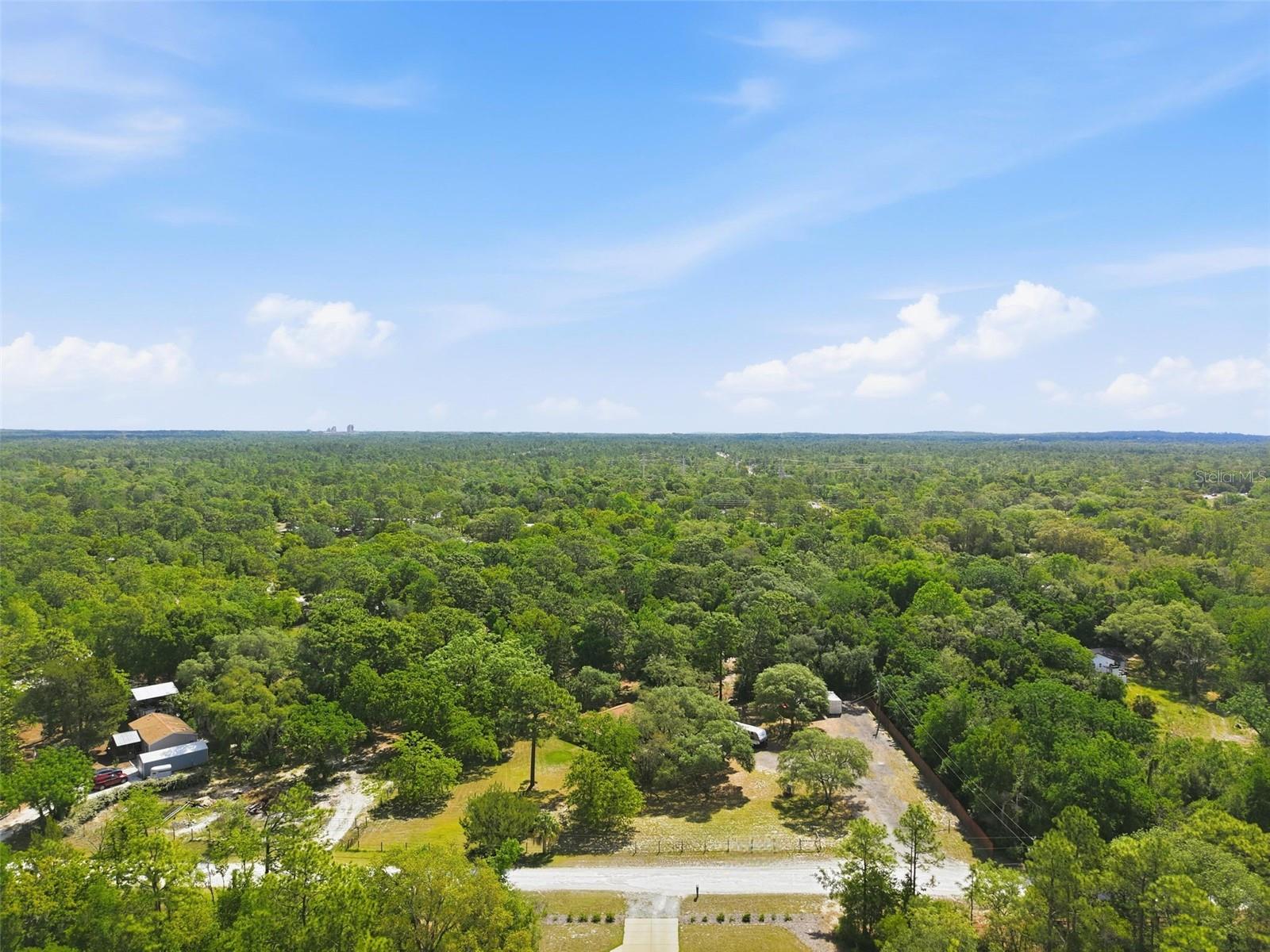 LEISURE RETREATS - Residential