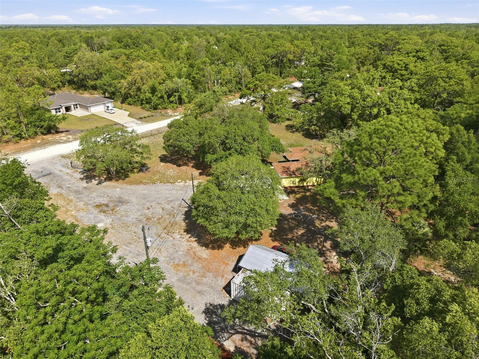 LEISURE RETREATS - Residential