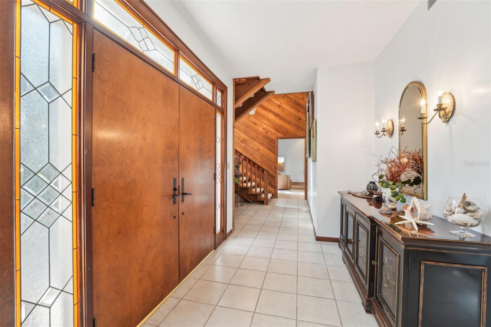2112 LAURENCE DRIVE