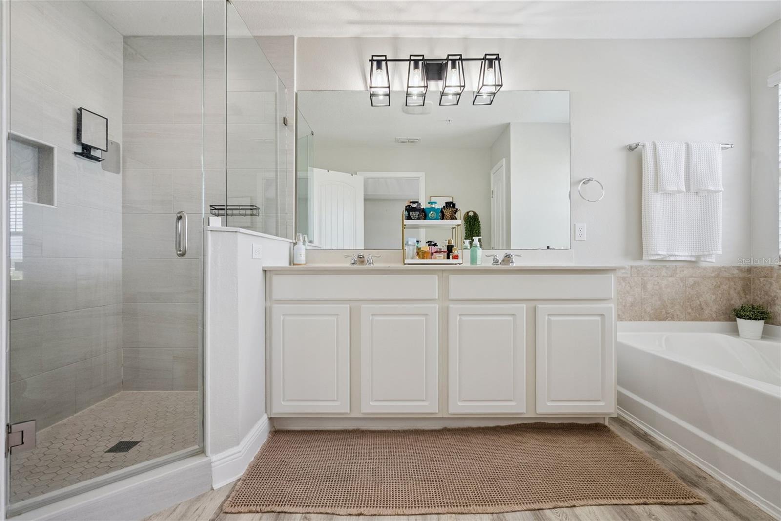 OVERLOOK AT EAST PARK - Residential