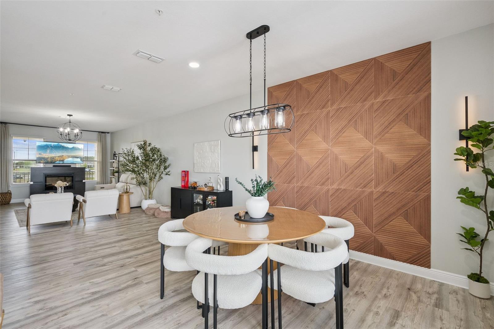 OVERLOOK AT EAST PARK - Residential