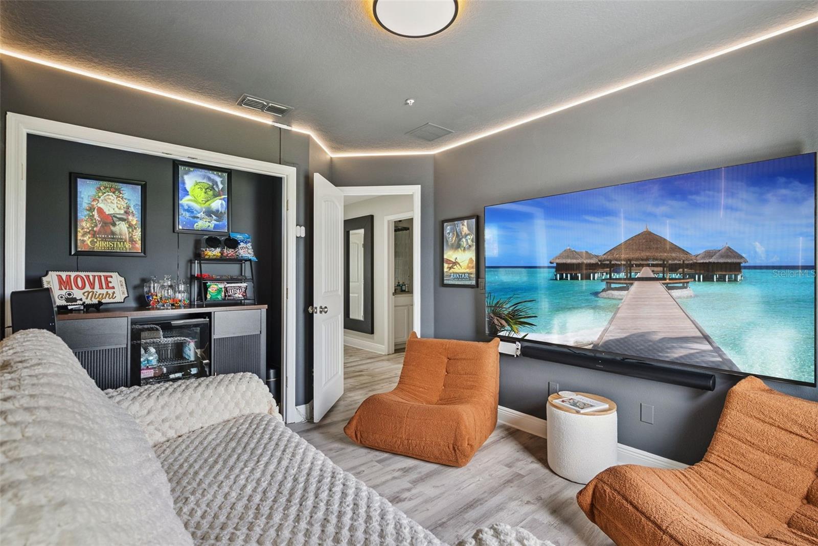 OVERLOOK AT EAST PARK - Residential