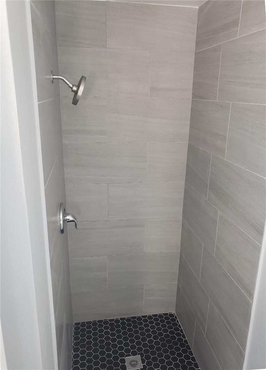 VILLAGE XVIII UNIT II OF CARRO - Residential Lease