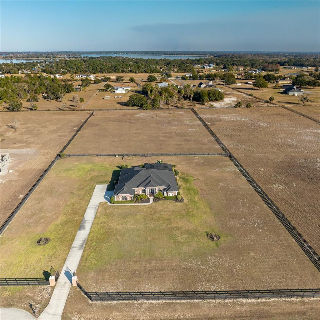 Photo of 29222 Can Do Lane, Tavares, FL 32778 (MLS # O6379362)