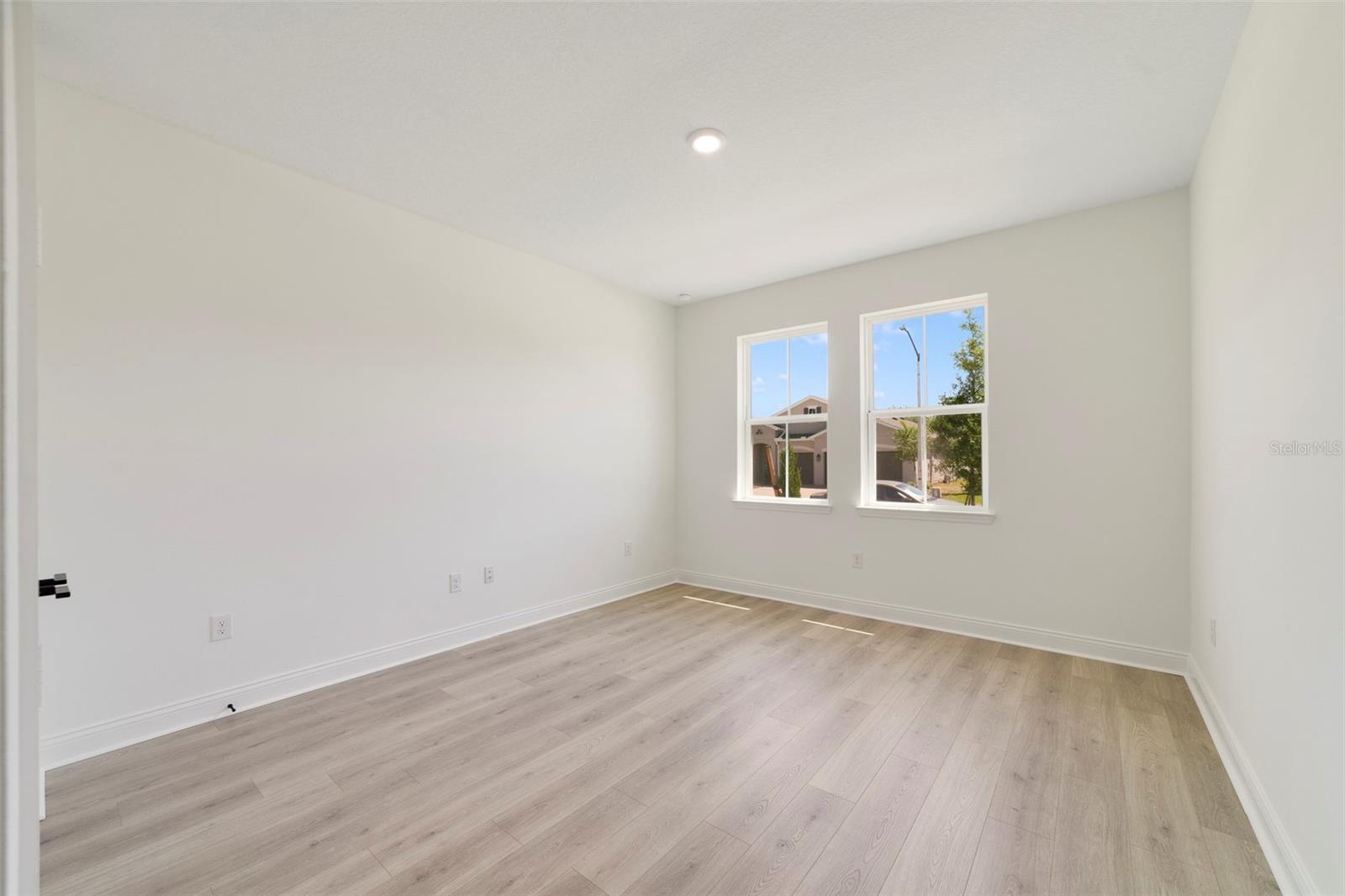 5260 SPARROW TREE POINT