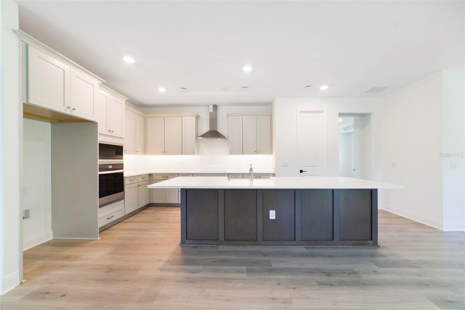 5260 SPARROW TREE POINT