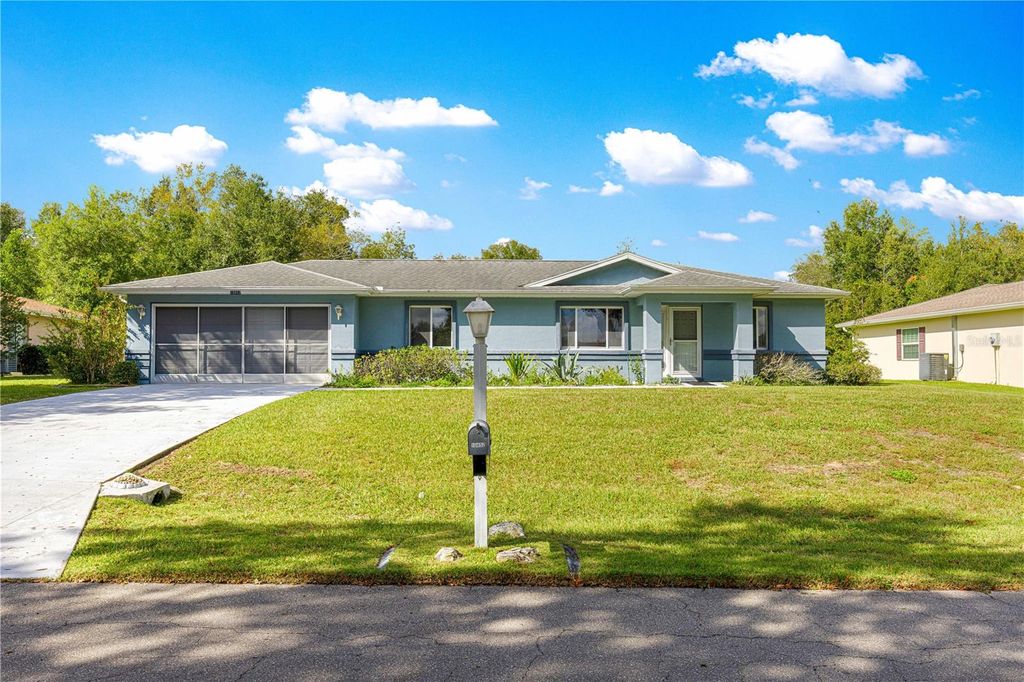Photo of 10452 SW 62nd Terrace Road, Ocala, FL 34476 (MLS # OM709678)