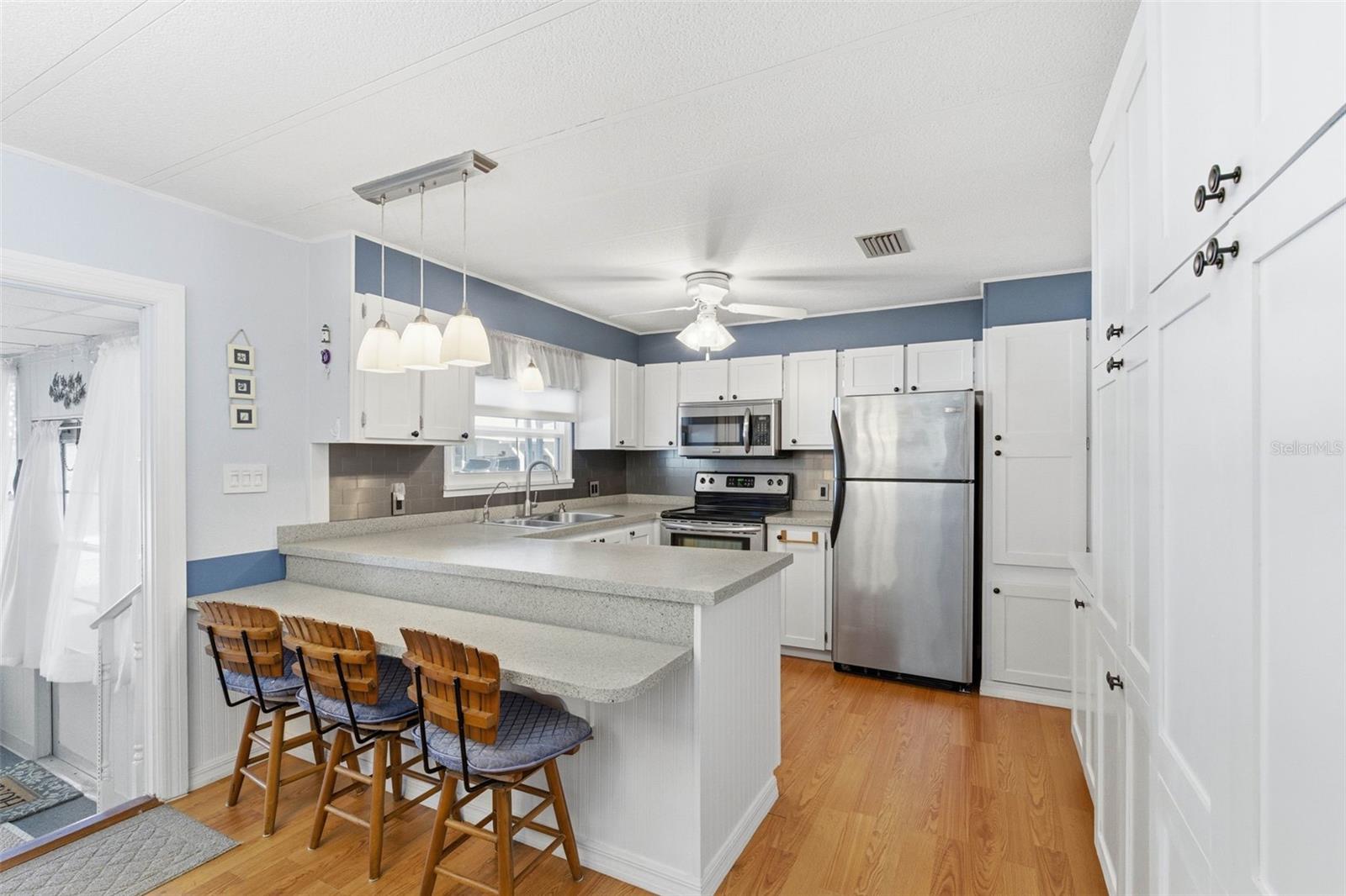 PALM HILL MOBILE HOME PARK UNREC - Residential