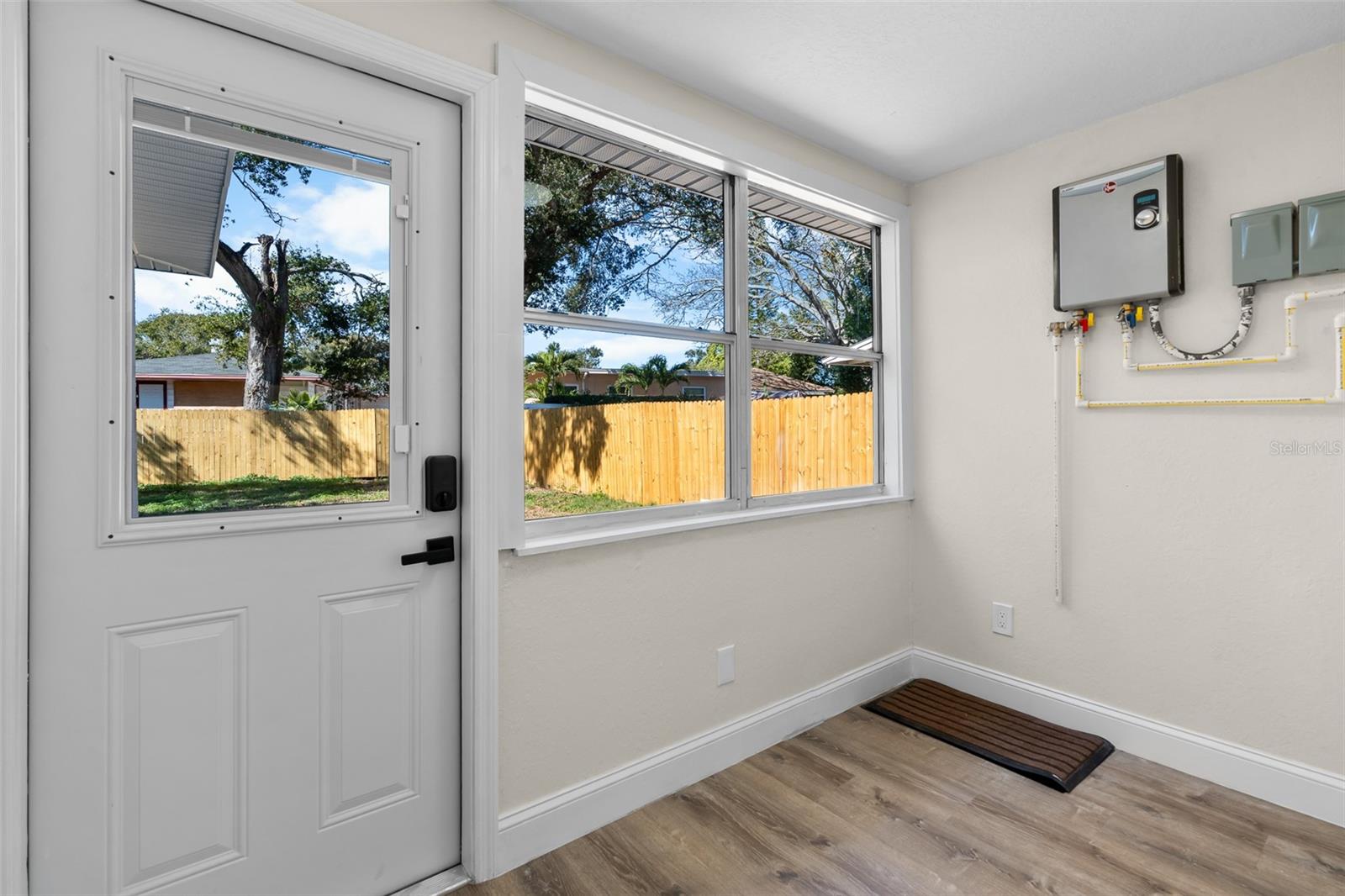 AVONDALE - Residential