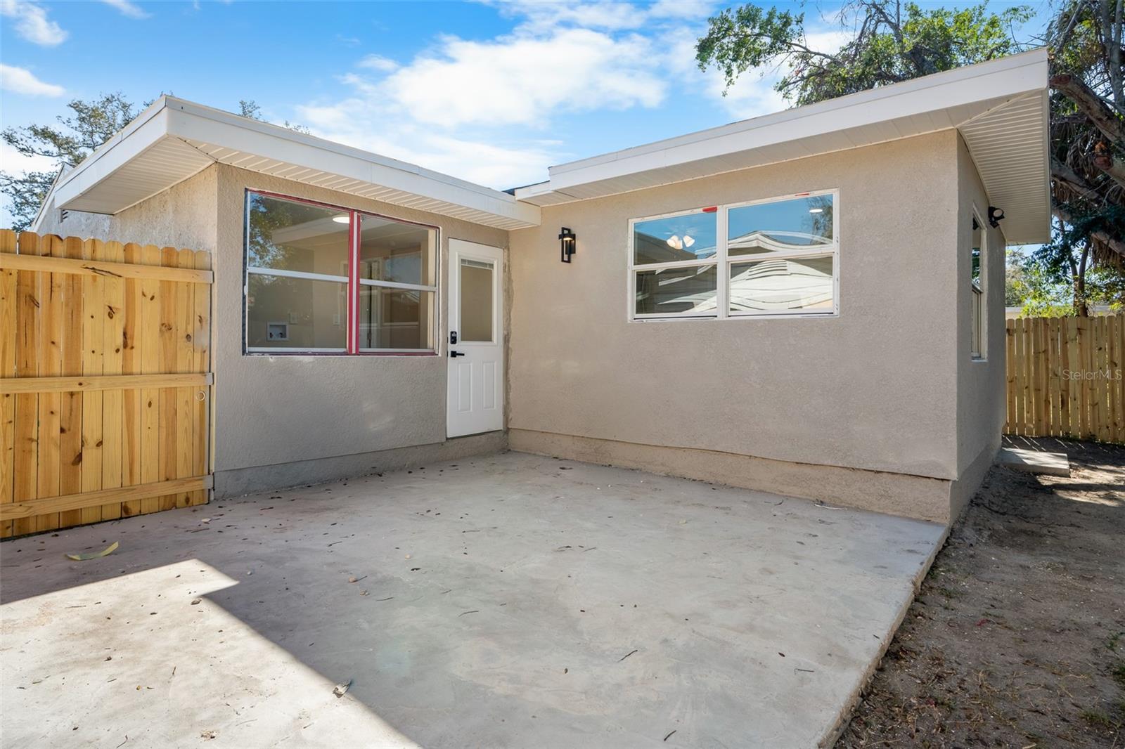 AVONDALE - Residential