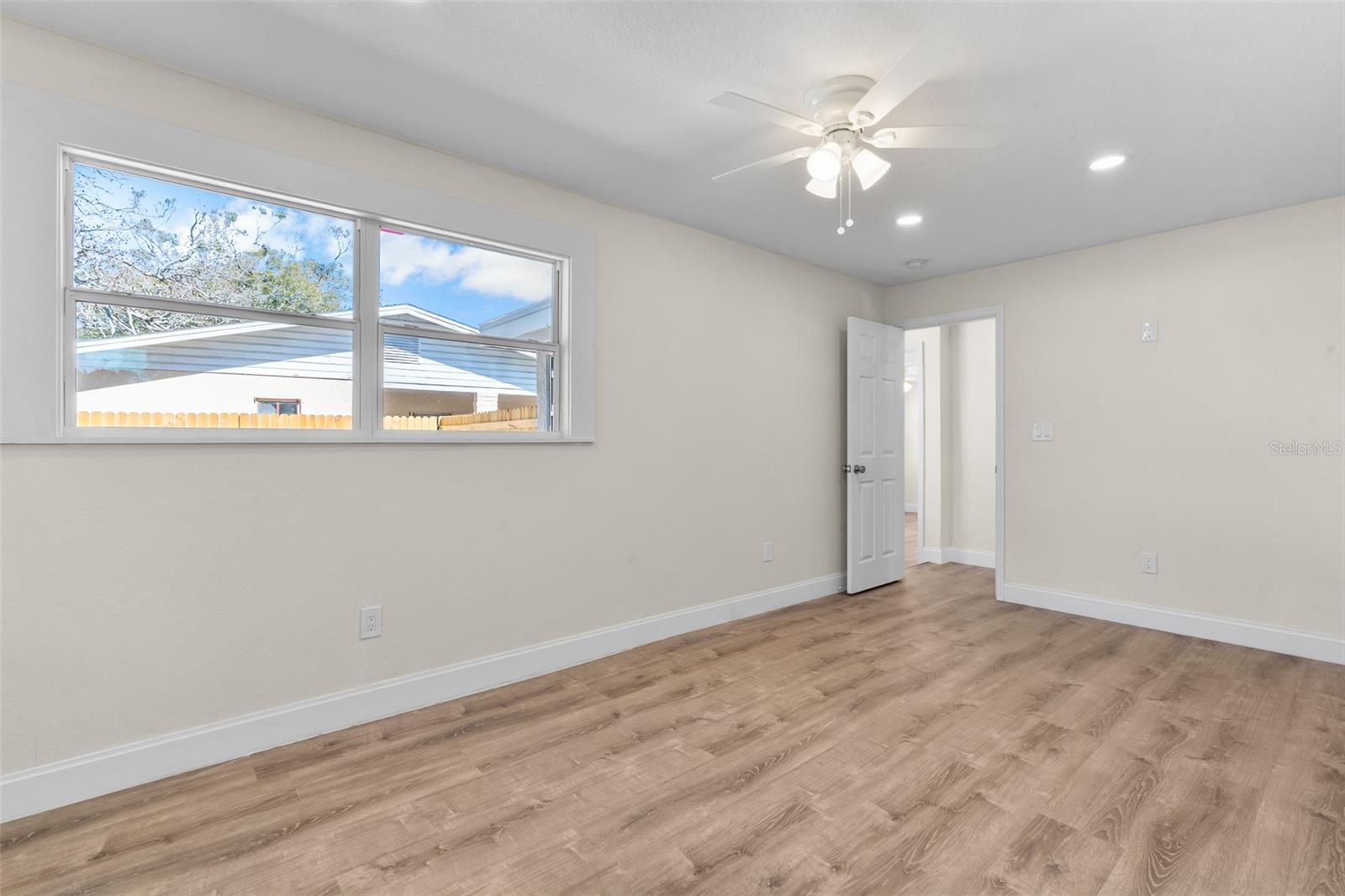 AVONDALE - Residential