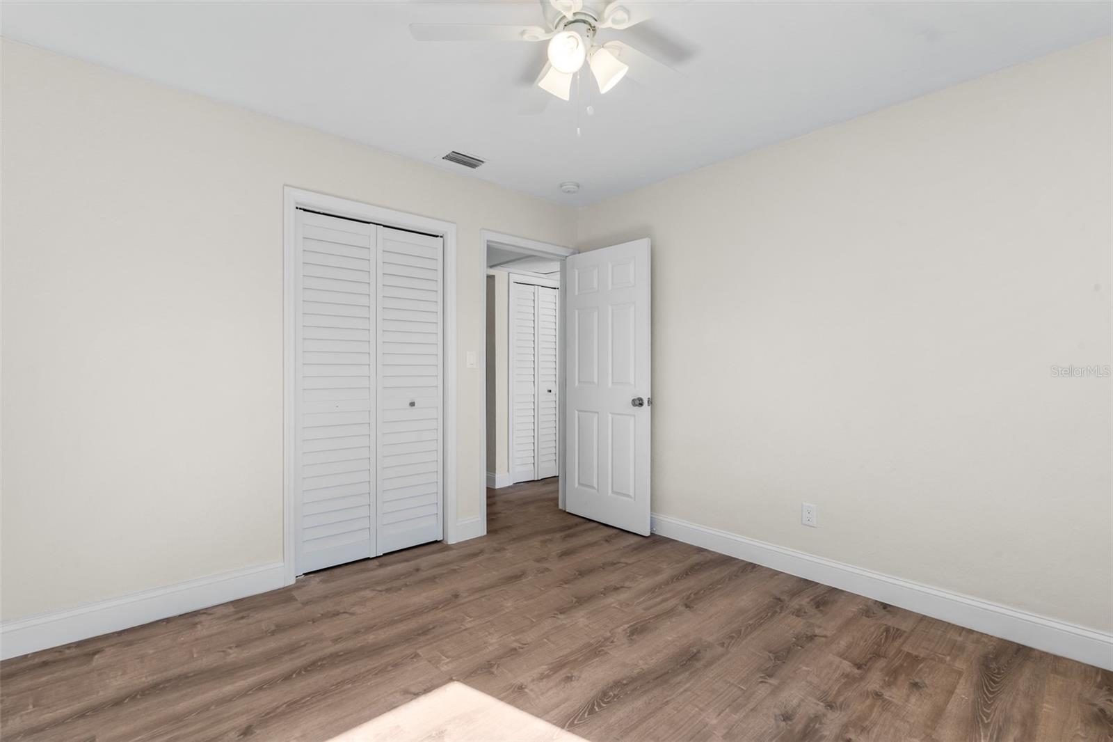 AVONDALE - Residential