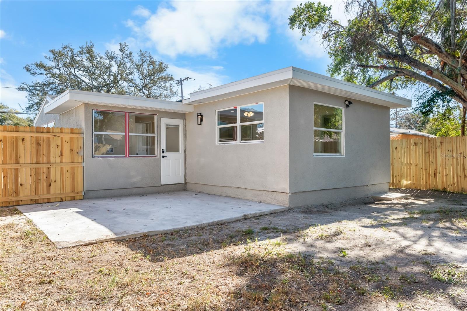 AVONDALE - Residential